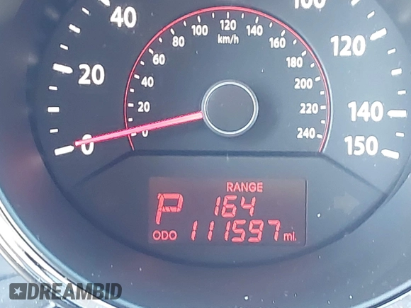 2011 Kia Sorento EX with VIN 5XYKU3A12BG089184, listed as a IAAI auction lot 41145941 with 111,597 mi miles. Bid and sale history available at carsss.com. Image 15.