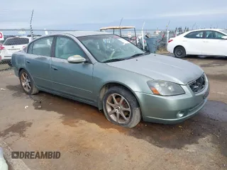 2005 Nissan Altima 2.5 S with VIN 1N4AL11D55N925151, listed as a IAAI auction lot 41851782 with 138,998 mi miles. Bid and sale history available at carsss.com. Image 1.