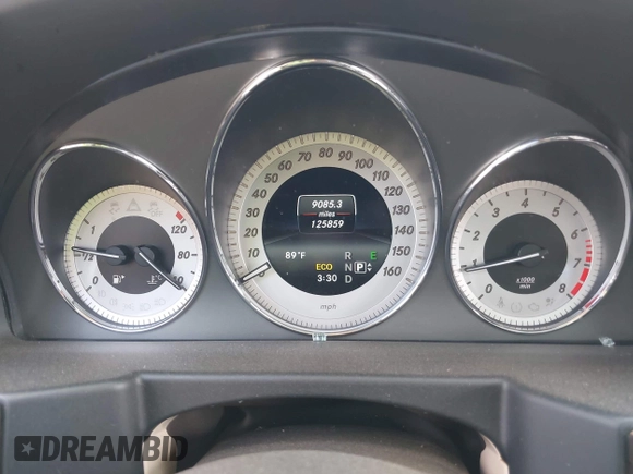 2014 Mercedes-Benz GLK 350 with VIN WDCGG8JB4EG310508, listed as a IAAI auction lot 42113403 with 125,859 mi miles and . Bid and sale history available at DreamBid. Image 7.