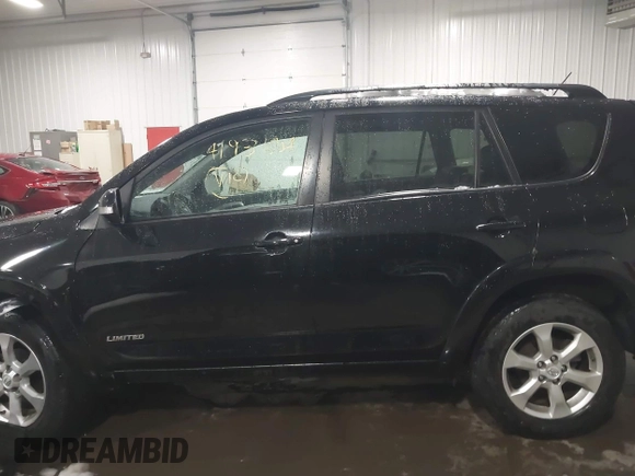 2010 Toyota RAV4 Ltd with VIN 2T3DF4DV5AW075903, listed as a IAAI auction lot 41931004 with 160,138 mi miles. Bid and sale history available at carsss.com. Image 14.