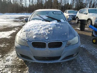 2009 BMW 3 Series 323i z VIN WBAPG73599A401495, wystawiony jako Copart lot #88476595 z przebiegiem 231 795 mil mil oraz Czysty tytuł • Clean title. Historia ofert i sprzedaży dostępna na DreamBid. Obrazek 5.