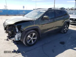 2020 Jeep Cherokee Latitude with VIN 1C4PJMCX9LD603991, listed as a Copart auction lot 43996754 with 38,327 mi miles. Bid and sale history available at carsss.com. Image 1.