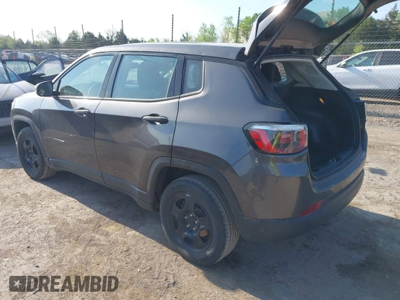 2020 Jeep Compass Sport z VIN 3C4NJCAB9LT220023, wystawiony jako IAAI lot #41999428 z przebiegiem 83 374 mil mil oraz . Historia ofert i sprzedaży dostępna na DreamBid. Obrazek 3.