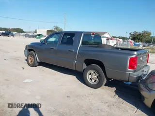 2006 Dodge Dakota ST with VIN 1D7HE28K36S533498, listed as a IAAI auction lot 41184541 with Not Provided miles and . Bid and sale history available at carsss.com. Image 3.