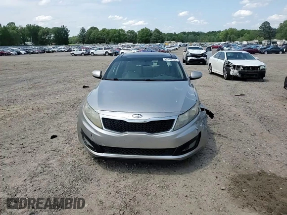2013 Kia Optima EX z VIN 5XXGN4A78DG259164, wystawiony jako Copart lot #54259345 z przebiegiem 165 326 mil mil oraz Czysty tytuł • Clean title. Historia ofert i sprzedaży dostępna na DreamBid. Obrazek 13.