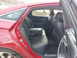 2016 Hyundai Azera Limited with VIN KMHFH4JG9GA555812, listed as a IAAI auction lot 41772140 with 103,027 mi miles. Bid and sale history available at carsss.com. Image 8.