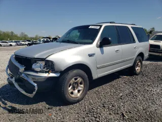 2002 Ford Expedition XLT с VIN 1FMRU15W02LA99415, выставлен на аукционе Copart как лот 52158965 с пробегом Не указан миль и Списание • Salvage title. История ставок и продаж доступна на DreamBid. Изображение 1.