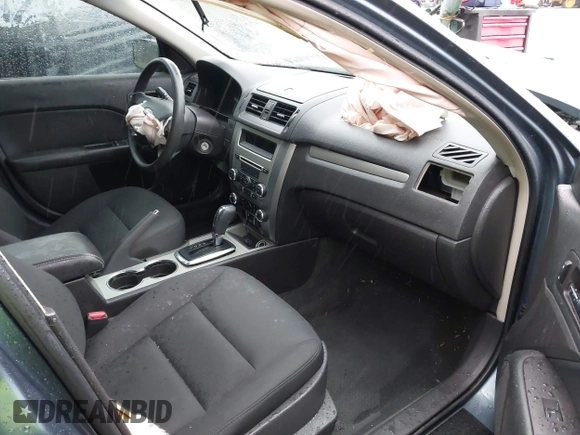 2011 Ford Fusion SE with VIN 3FAHP0HA2BR343753, listed as a IAAI auction lot 41659205 with 110,822 mi miles. Bid and sale history available at carsss.com. Image 5.