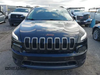 2017 Jeep Cherokee Latitude z VIN 1C4PJMCS4HW512630, wystawiony jako IAAI lot #42279298 z przebiegiem 77 329 mil mil oraz . Historia ofert i sprzedaży dostępna na DreamBid. Obrazek 12.