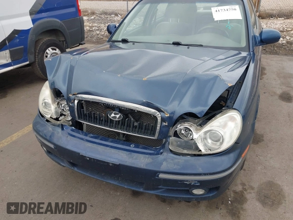 2005 Hyundai Sonata GLS with VIN KMHWF35H25A196397, listed as a IAAI auction lot 41734750 with 199,890 mi miles. Bid and sale history available at carsss.com. Image 6.