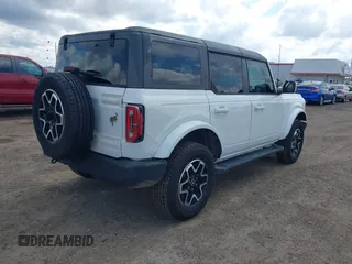 2024 Ford Bronco Outer Banks with VIN 1FMEE8BP7RLA34167, listed as a IAAI auction lot 40509267 with 2,180 mi miles. Bid and sale history available at carsss.com. Image 4.