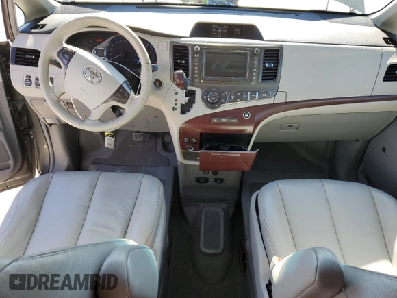 2011 Toyota Sienna XLE AAS с VIN 5TDYK3DC2BS096636, выставлен на аукционе Copart как лот 39746143 с пробегом 77 793 миль миль и На запчасти • Non repairable. История ставок и продаж доступна на DreamBid. Изображение 8.