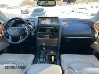 2023 Nissan Armada SL z VIN JN8AY2BA0P9401895, wystawiony jako Copart lot #46125965 z przebiegiem 60 906 mil mil oraz Czysty tytuł • Clean title. Historia ofert i sprzedaży dostępna na DreamBid. Obrazek 8.