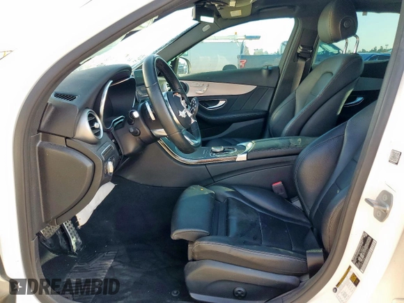 2020 Mercedes-Benz C 300 с VIN 55SWF8DB8LU334042, выставлен на аукционе Copart как лот 62797355 с пробегом 50 277 миль миль и Списание • Salvage title. История ставок и продаж доступна на DreamBid. Изображение 7.