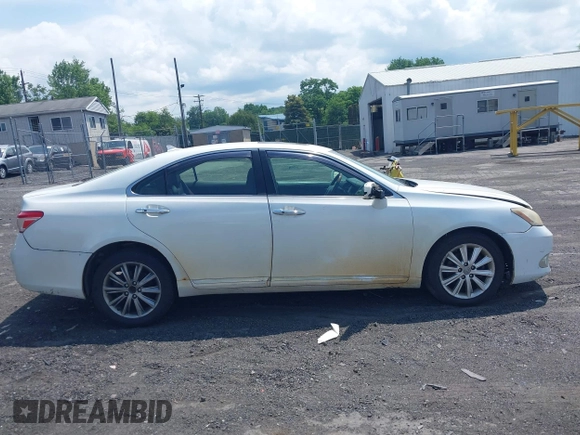 2012 Lexus ES 330 z VIN JTHBK1EG9C2488242, wystawiony jako IAAI lot #42603759 z przebiegiem 342 905 mil mil oraz . Historia ofert i sprzedaży dostępna na DreamBid. Obrazek 13.