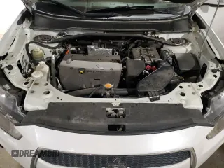 2010 Mitsubishi Outlander SE с VIN JA4AS3AWXAZ018838, выставлен на аукционе Copart как лот 46368595 с пробегом 71 888 миль миль и Списание • Salvage title. История ставок и продаж доступна на DreamBid. Изображение 13.