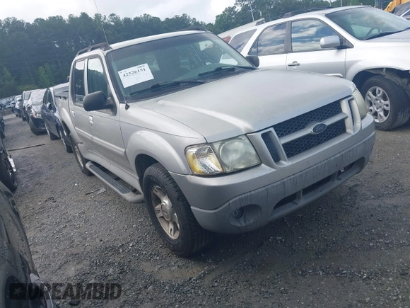 2003 Ford Explorer Sport Trac XLS z VIN 1FMZU67E63UC48939, wystawiony jako IAAI lot #42526151 z przebiegiem 221 402 mil mil oraz . Historia ofert i sprzedaży dostępna na DreamBid. Obrazek 1.
