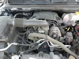 2020 Ram 1500 Big Horn z VIN 1C6RREBT0LN229584, wystawiony jako Copart lot #51018335 z przebiegiem 104 501 mil mil oraz Czysty tytuł • Clean title. Historia ofert i sprzedaży dostępna na DreamBid. Obrazek 13.