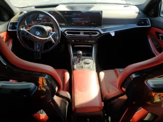 2023 BMW M3 Competition xDrive z VIN WBS43AY00PFP21678, wystawiony jako Copart lot #46301135 z przebiegiem 22 705 mil mil oraz Szkoda całkowita • Salvage title. Historia ofert i sprzedaży dostępna na DreamBid. Obrazek 8.