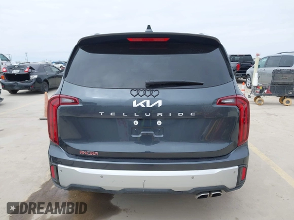 2024 Kia Telluride S with VIN 5XYP64GC1RG526939, listed as a IAAI auction lot 41619752 with 6,042 mi miles and . Bid and sale history available at carsss.com. Image 17.