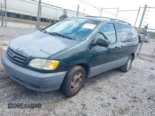 2002 Toyota Sienna CE z VIN 4T3ZF19C72U437680, wystawiony jako IAAI lot #42116161 z przebiegiem 229 779 mil mil oraz . Historia ofert i sprzedaży dostępna na DreamBid. Obrazek 2.