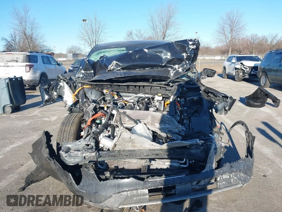 2022 Ford Escape SE Hybrid with VIN 1FMCU9BZ9NUA65149, listed as a IAAI auction lot 41454013 with Not Provided miles and . Bid and sale history available at carsss.com. Image 6.