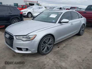 2015 Audi A6 Premium Plus z VIN WAUGFAFC8FN032627, wystawiony jako IAAI lot #41270302 z przebiegiem 82 104 mil mil oraz . Historia ofert i sprzedaży dostępna na DreamBid. Obrazek 22.