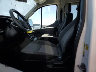 2023 Ford Transit Passenger XL with VIN 1FBAX2YG3PKB27289, listed as a Copart auction lot 55543144 with 8,630 mi miles and Salvage Title. Bid and sale history available at DreamBid. Image 7.