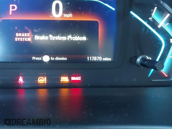 2018 Honda Odyssey LX with VIN 5FNRL6H27JB019591, listed as a IAAI auction lot 41476327 with 117,870 mi miles. Bid and sale history available at carsss.com. Image 15.