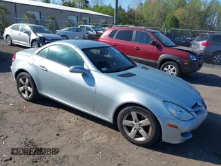 2006 Mercedes-Benz SLK-Class 3.0L with VIN WDBWK54F86F085545, listed as a IAAI auction lot 42040416 with 48,352 mi miles. Bid and sale history available at carsss.com. Image 1.