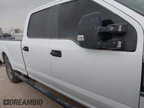2022 Ford Super Duty F-250 SRW XL with VIN 1FT7W2B65NED42726, listed as a IAAI auction lot 42086238 with 149,594 mi miles. Bid and sale history available at carsss.com. Image 12.
