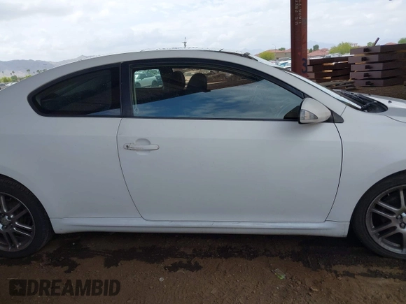 2005 Scion tC with VIN JTKDE167550027594, listed as a IAAI auction lot 42164426 with 223,156 mi miles and . Bid and sale history available at DreamBid. Image 14.