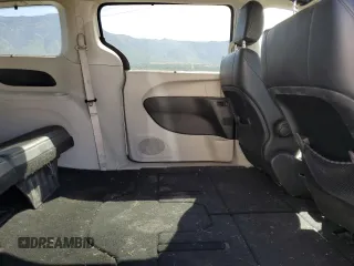 2020 Chrysler Pacifica Touring L с VIN 2C4RC1BG9LR276542, выставлен на аукционе Copart как лот 62159675 с пробегом 84 522 миль миль и Списание • Salvage title. История ставок и продаж доступна на DreamBid. Изображение 11.