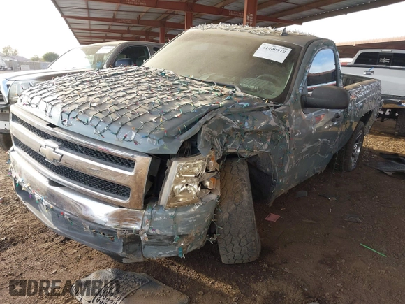 2008 Chevrolet Silverado 1500 Work Truck with VIN 1GCEK14C48Z308399, listed as a IAAI auction lot 41409910 with 39,268 mi miles. Bid and sale history available at carsss.com. Image 2.
