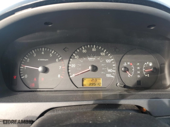 2005 Hyundai XG350 with VIN KMHFU45E65A411779, listed as a Copart auction lot 87405944 with 39,510 mi miles and Salvage Title. Bid and sale history available at carsss.com. Image 9.
