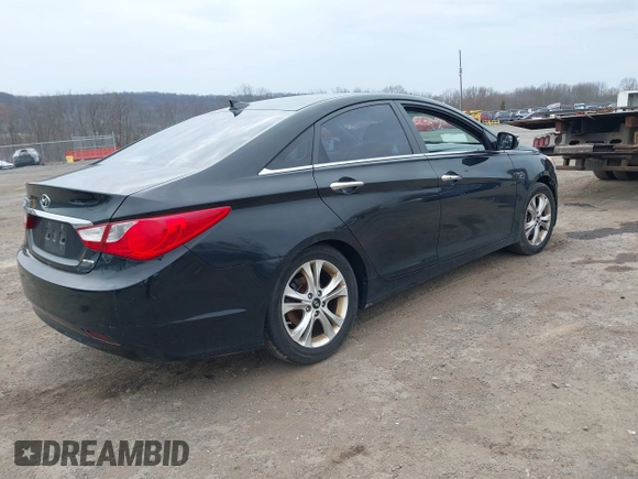 2013 Hyundai Sonata Limited with VIN 5NPEC4ACXDH571386, listed as a IAAI auction lot 41882922 with 254,912 mi miles and . Bid and sale history available at carsss.com. Image 4.