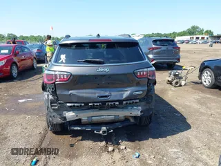 2018 Jeep Compass Latitude with VIN 3C4NJCBB1JT204782, listed as a IAAI auction lot 42539508 with 127,770 mi miles and . Bid and sale history available at DreamBid. Image 17.