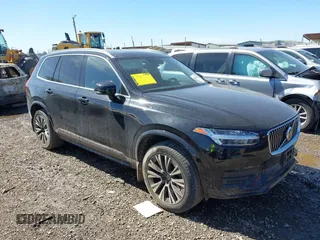 2021 Volvo XC90 Momentum with VIN YV4102PKXM1741082, listed as a IAAI auction lot 41803261 with 42,986 mi miles. Bid and sale history available at carsss.com. Image 1.
