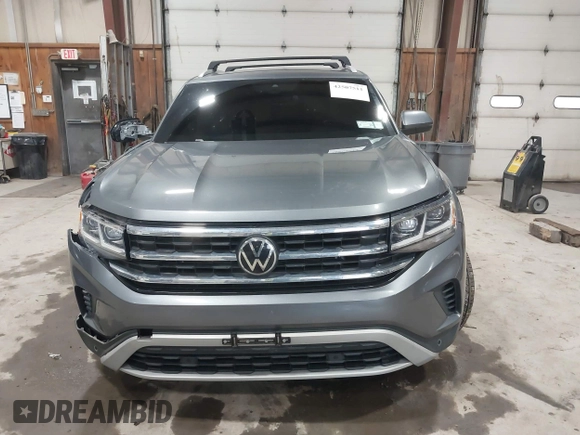 2021 Volkswagen Atlas SEL z VIN 1V2BE2CA6MC203777, wystawiony jako IAAI lot #42507511 z przebiegiem 76 358 mil mil oraz . Historia ofert i sprzedaży dostępna na DreamBid. Obrazek 12.