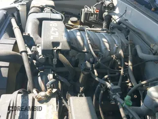 2001 Toyota Tundra SR5 с VIN 5TBBT44111S187816, выставлен на аукционе IAAI как лот 43214490 с пробегом 227 801 миль миль и . История ставок и продаж доступна на DreamBid. Изображение 12.