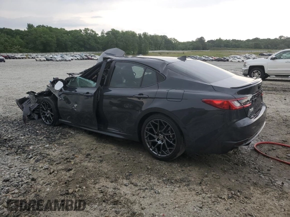 2025 Toyota Camry LE z VIN 4T1DAACK1SU542071, wystawiony jako Copart lot #54519935 z przebiegiem Nie podano mil oraz Nie do naprawy • Non repairable. Historia ofert i sprzedaży dostępna na DreamBid. Obrazek 2.