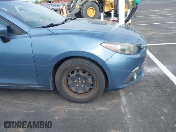 2014 Mazda 3 i Sport with VIN JM1BM1K70E1204263, listed as a IAAI auction lot 42068205 with 153,139 mi miles and . Bid and sale history available at carsss.com. Image 6.