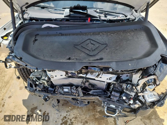 2023 Rivian R1S Launch Edition z VIN 7PDSGABL9PN010792, wystawiony jako Copart lot #56359465 z przebiegiem 24 319 mil mil oraz Szkoda całkowita • Salvage title. Historia ofert i sprzedaży dostępna na DreamBid. Obrazek 12.