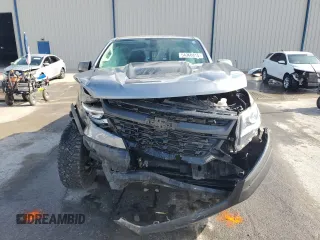 2018 Chevrolet Colorado 4WD ZR2 z VIN 1GCGTEEN2J1292947, wystawiony jako Copart lot #54360815 z przebiegiem 34 053 mil mil oraz Szkoda całkowita • Salvage title. Historia ofert i sprzedaży dostępna na DreamBid. Obrazek 5.