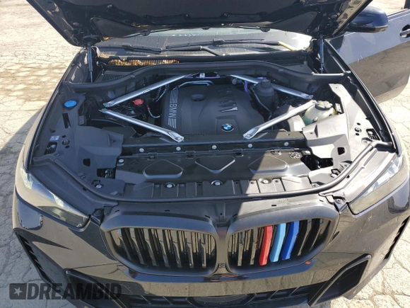 2025 BMW X5 xDrive40i z VIN 5UX23EU09S9Y91362, wystawiony jako Copart lot #54255185 z przebiegiem 2 259 mil mil oraz Szkoda całkowita • Salvage title. Historia ofert i sprzedaży dostępna na DreamBid. Obrazek 11.
