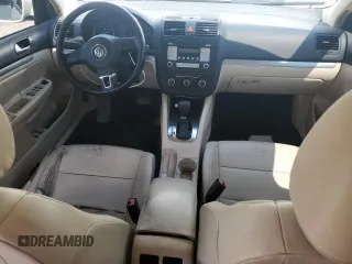 2010 Volkswagen Jetta Limited Edition с VIN 3VWAZ7AJ5AM116445, выставлен на аукционе Copart как лот 55918355 с пробегом 155 659 миль миль и Чистый • Clean title. История ставок и продаж доступна на DreamBid. Изображение 8.
