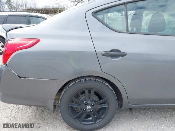 2019 Nissan Versa Sedan SV with VIN 3N1CN7AP6KL807361, listed as a IAAI auction lot 41863908 with 45,550 mi miles. Bid and sale history available at carsss.com. Image 20.