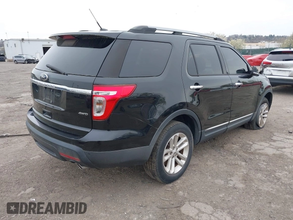 2013 Ford Explorer XLT with VIN 1FM5K8D84DGB67811, listed as a IAAI auction lot 41997626 with 108,596 mi miles and . Bid and sale history available at DreamBid. Image 4.
