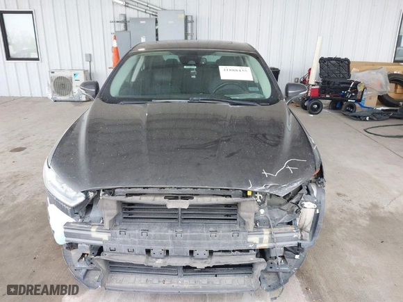 2016 Ford Fusion Energi Titanium with VIN 3FA6P0SU9GR103245, listed as a IAAI auction lot 41888435 with 123,975 mi miles. Bid and sale history available at carsss.com. Image 12.