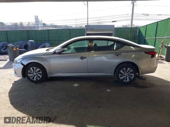 2019 Nissan Altima 2.5 S with VIN 1N4BL4BW5KC212554, listed as a IAAI auction lot 41340107 with 87,165 mi miles. Bid and sale history available at carsss.com. Image 14.